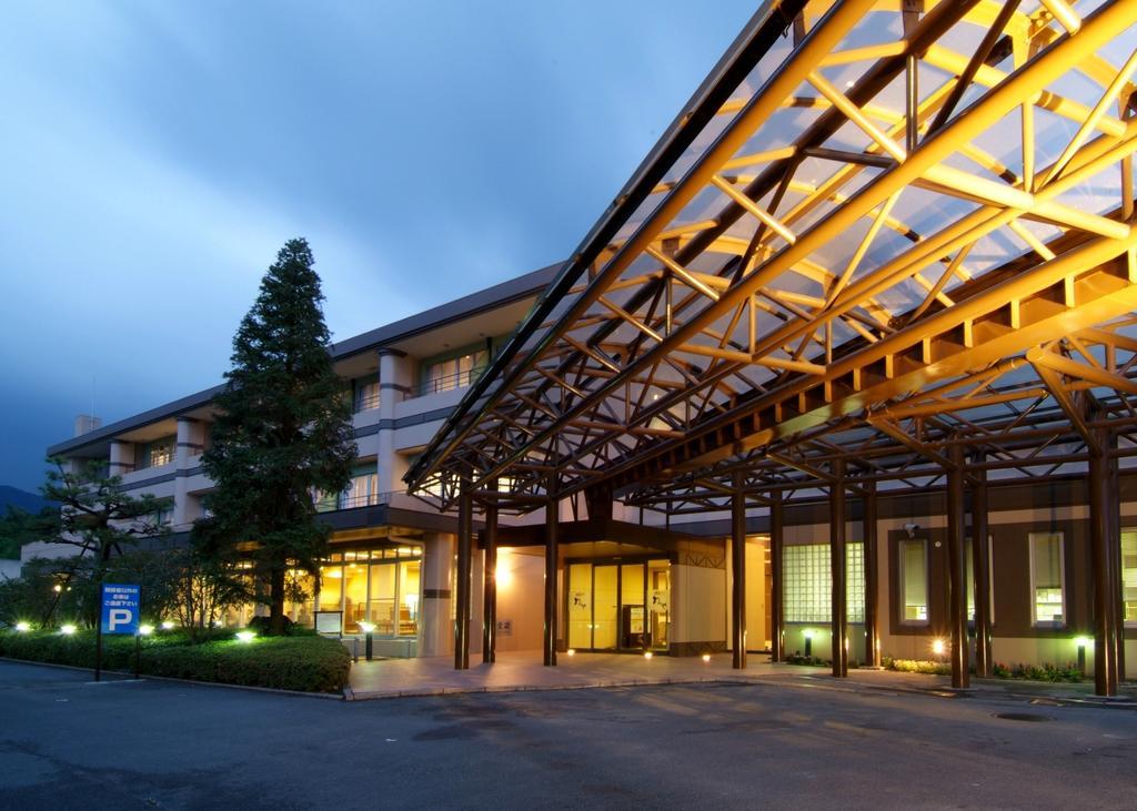 Route Inn Grantia Fukuoka Miyawaka - Wakita Onsen מראה חיצוני תמונה